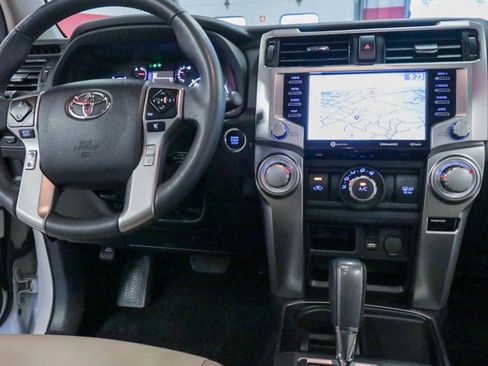 Used 2022 Toyota 4Runner SR5 Premium w/ Moonroof Package RWD image 27