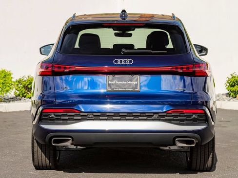 Certified 2025 Audi Q5 Premium Plus w/ Premium Plus AWD/4WD image 8