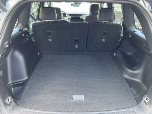 Certified 2025 Jeep Grand Cherokee Limited w/ Black Appearance Package image 11