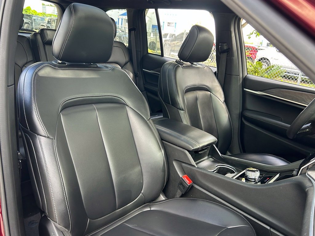 Certified 2025 Jeep Grand Cherokee Limited w/ Black Appearance Package RWD image 42