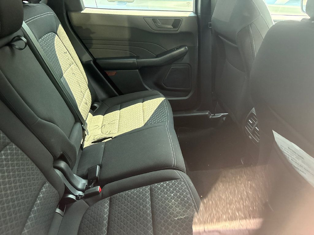 Used 2024 Ford Escape Active AWD/4WD image 18