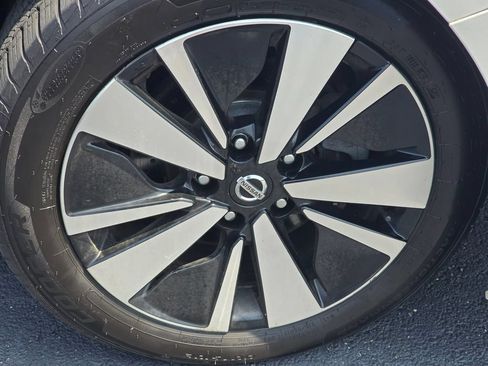 Used 2019 Nissan Altima 2.5 SV AWD/4WD image 10