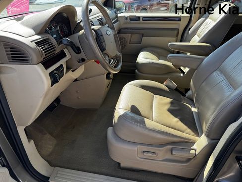 Used 2006 Ford Freestar SEL image 10