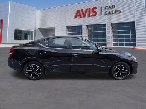 Used 2025 Nissan Sentra SV FWD image 5