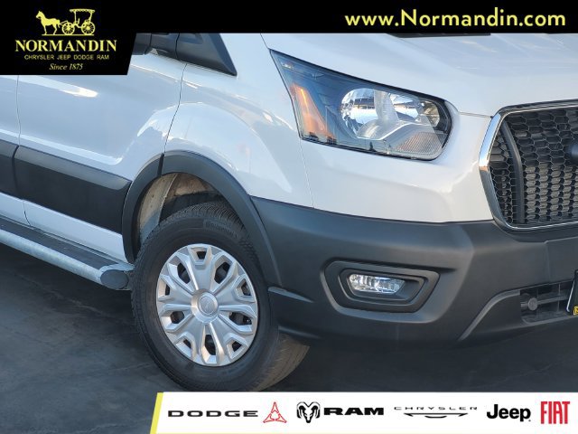 Used 2025 Ford Transit 250 Low Roof w/ Exterior Upgrade Package RWD image 5