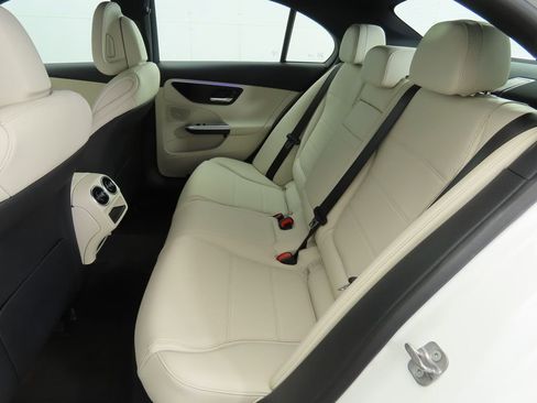 Certified 2025 Mercedes-Benz C 300 Sedan image 21