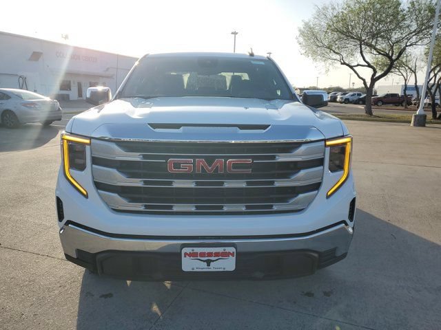 New 2026 GMC Sierra 1500 SLE RWD image 2