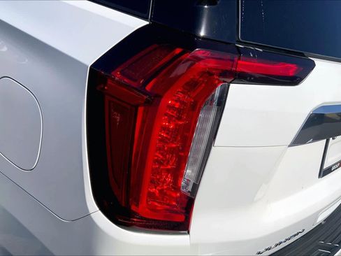 Used 2021 GMC Yukon Denali w/ Denali Ultimate Package image 29