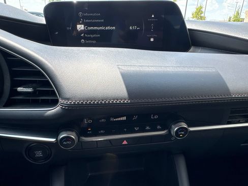 Certified 2025 MAZDA MAZDA3 s FWD image 21
