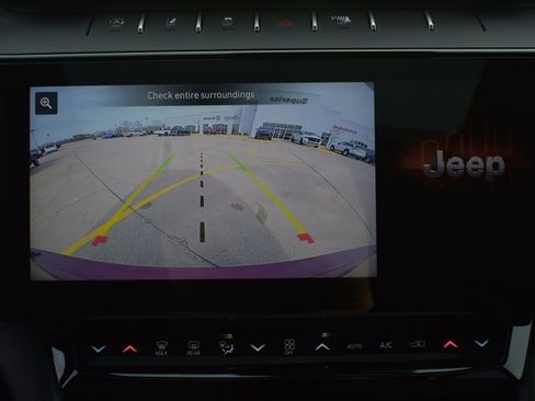 New 2026 Jeep Grand Cherokee Altitude AWD/4WD image 25