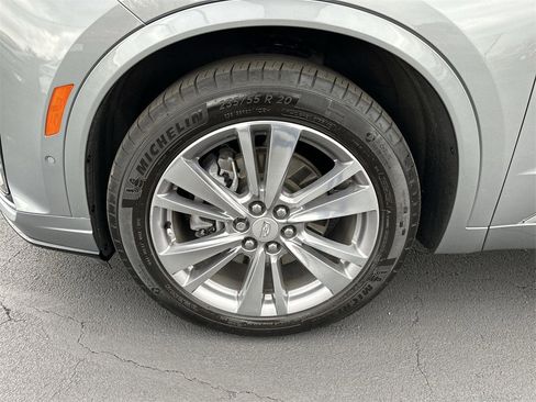 Used 2024 Cadillac XT6 Premium Luxury w/ Technology Package image 10