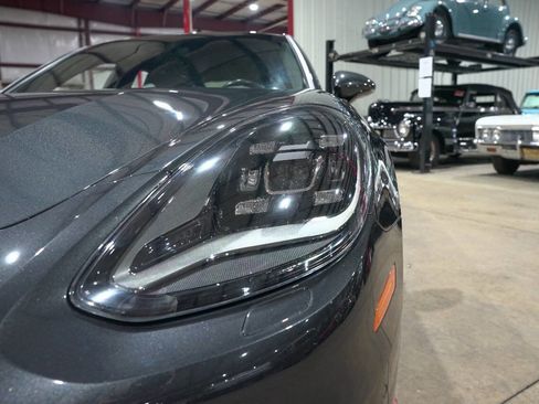 Used 2017 Porsche Panamera 4 image 31