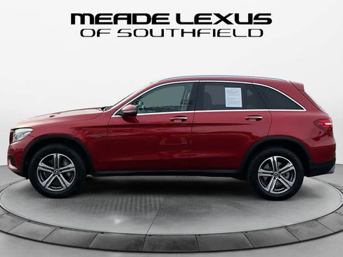 Used 2019 Mercedes-Benz GLC 350e 4MATIC image 2