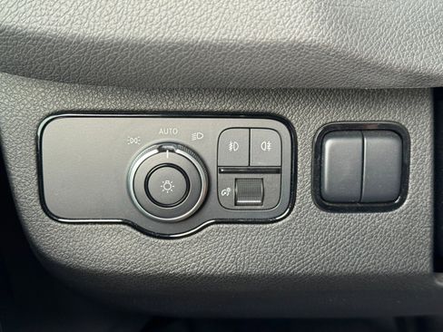 Used 2022 Mercedes-Benz Sprinter 1500 image 17