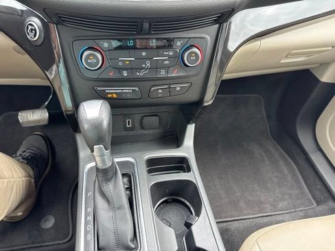 Used 2017 Ford Escape Titanium FWD image 21