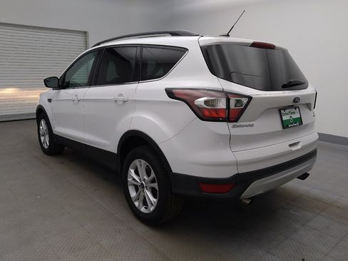 Used 2018 Ford Escape SE FWD image 5