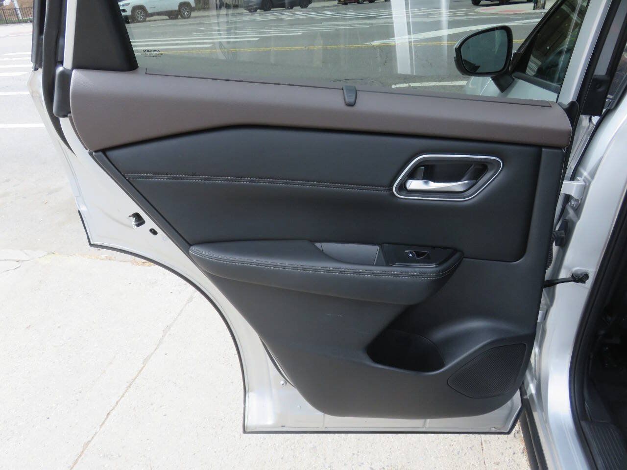 Used 2021 Nissan Rogue SL AWD/4WD image 30