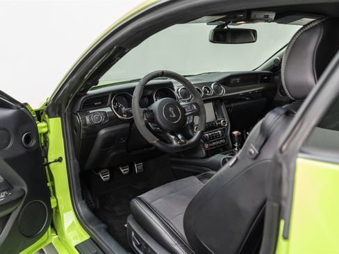 Used 2020 Ford Mustang Shelby GT350 w/ Technology Package image 83