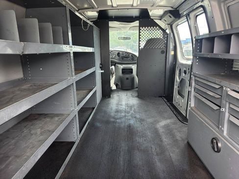 Used 2007 Ford E-150 and Econoline 150 RWD image 19