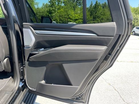 Used 2025 Cadillac Escalade V w/ LPO, ONYX Package AWD/4WD image 18