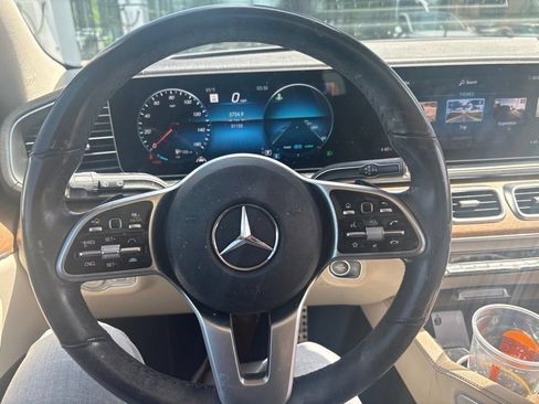 Used 2023 Mercedes-Benz GLS 450 4MATIC image 5