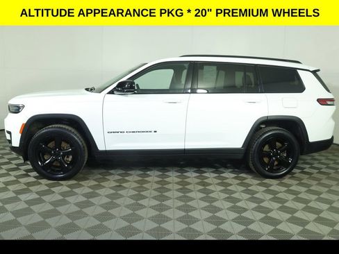 Used 2023 Jeep Grand Cherokee L Laredo image 6