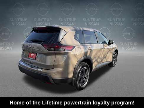 Certified 2025 Nissan Rogue SV FWD image 6
