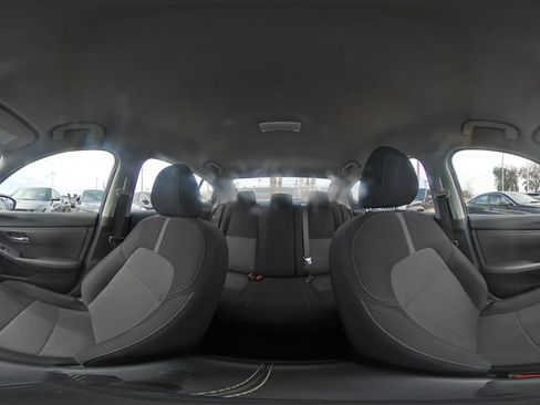 Used 2025 Nissan Sentra SV FWD image 40