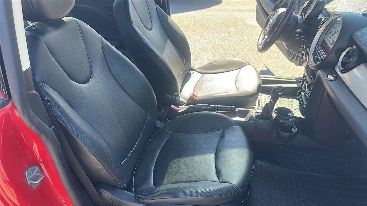 Used 2011 MINI Cooper Hardtop FWD image 31