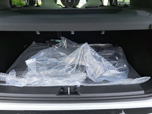 New 2025 Volvo EX30 Ultra w/ Protection Package Premier image 8