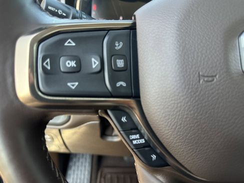 Used 2025 RAM 1500 Limited image 33