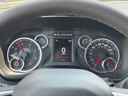 Used 2026 RAM 2500 Big Horn AWD/4WD image 9