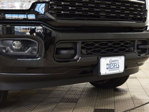 Used 2024 RAM 3500 Big Horn w/ Towing Technology Group image 11