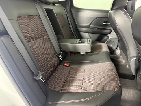 Used 2025 Nissan Kicks SR FWD image 28