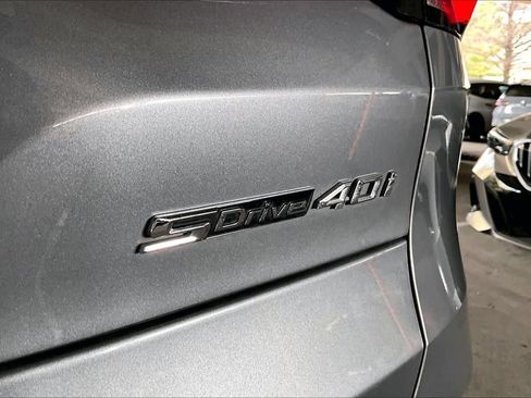 Used 2024 BMW X5 sDrive40i w/ Premium Package image 9