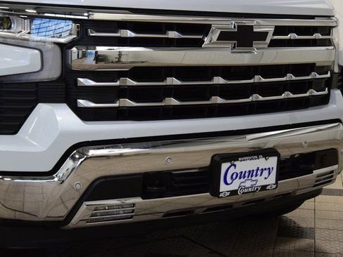 New 2026 Chevrolet Silverado 1500 LTZ w/ LTZ Premium Package AWD/4WD image 13