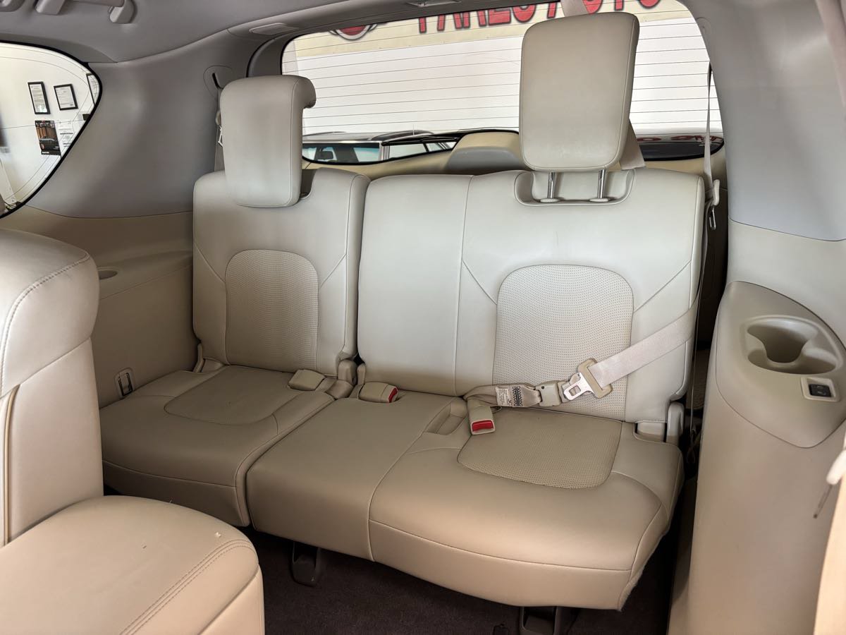 Used 2017 INFINITI QX80 2WD w/ Driver Assistance Package image 30
