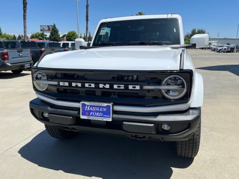 New 2026 Ford Bronco Outer Banks AWD/4WD image 3