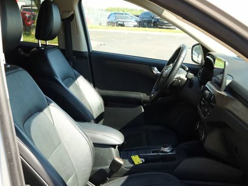 Used 2020 Ford Escape Titanium AWD/4WD image 46