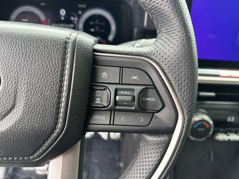 Certified 2025 Toyota Tacoma TRD Sport AWD/4WD image 20