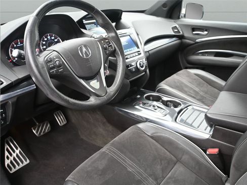 Used 2019 Acura MDX A-Spec image 2