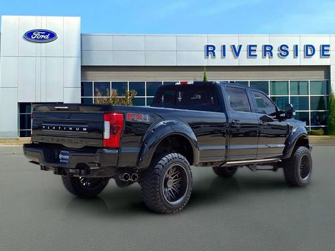 Used 2019 Ford F350 Platinum w/ Platinum Ultimate Package AWD/4WD image 7