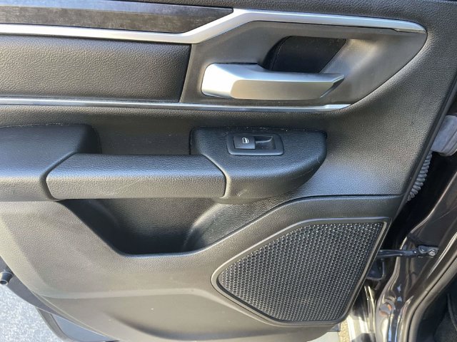 Used 2019 RAM 1500 Big Horn RWD image 12