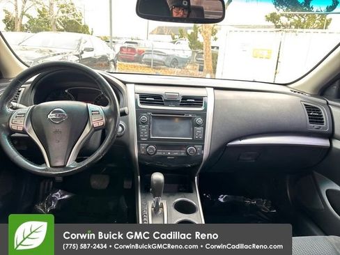 Used 2015 Nissan Altima 2.5 SV w/ Convenience Package image 13