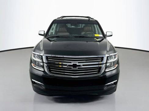 Used 2019 Chevrolet Suburban Premier w/ Premier Plus Edition AWD/4WD image 2