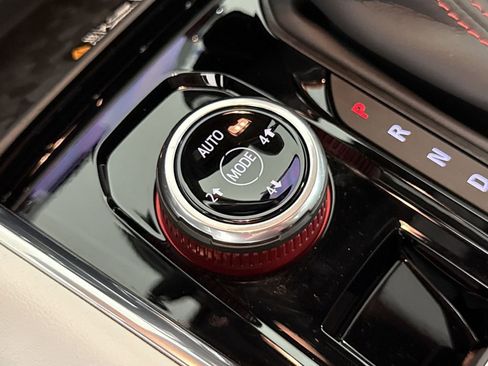 New 2025 GMC Canyon AT4 w/ AT4X Package image 30