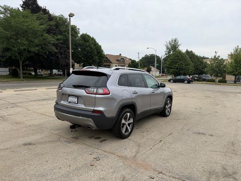 Used 2021 Jeep Cherokee Limited w/ Elite Package AWD/4WD image 7