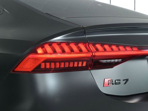 Used 2022 Audi RS 7 Sportback w/ Black Optic Package AWD/4WD image 12