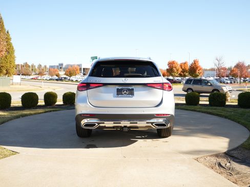 New 2026 Mercedes-Benz GLC 300 4MATIC image 6