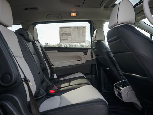 New 2026 Honda Odyssey Elite image 13